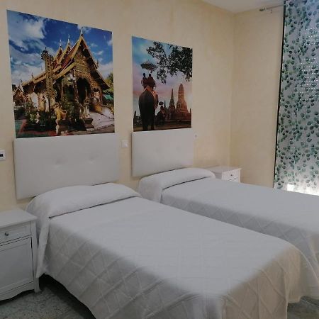 Gamonal Hostal Restaurante Casa Isabel מראה חיצוני תמונה