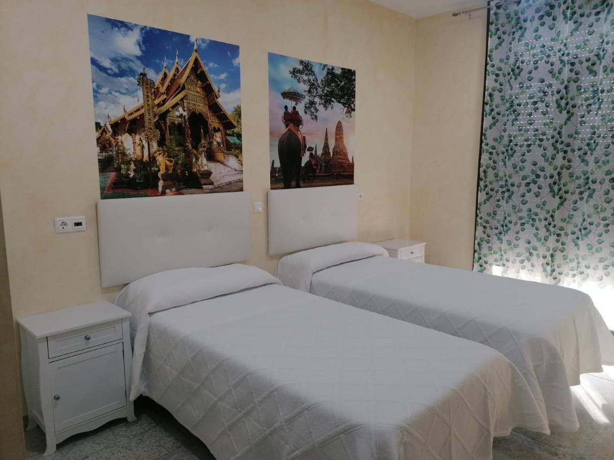 Gamonal Hostal Restaurante Casa Isabel מראה חיצוני תמונה
