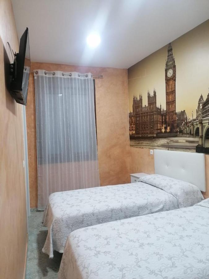 Gamonal Hostal Restaurante Casa Isabel מראה חיצוני תמונה